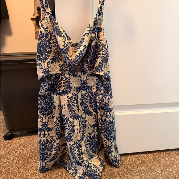SHEIN Blue and Cream Floral Jumpsuit - Picture 3 of 3